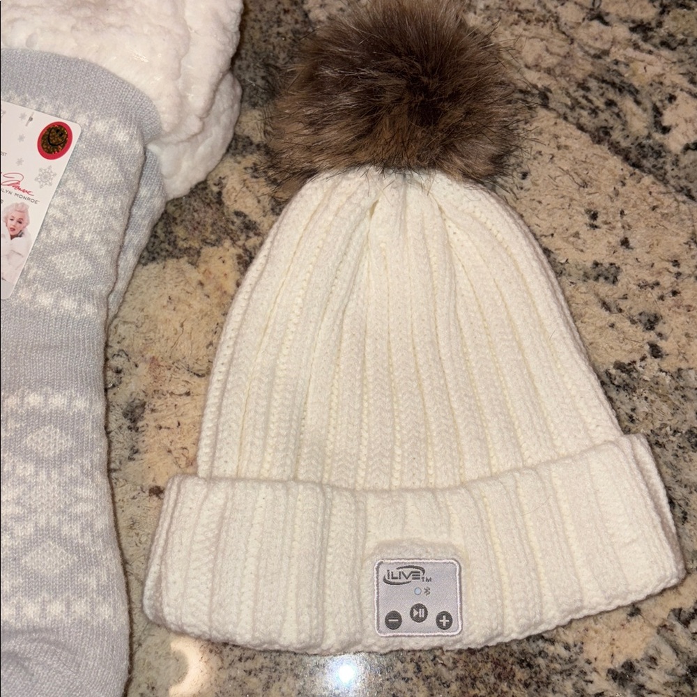 NWT Bundle - Picture 2 of 6